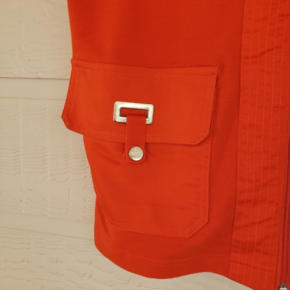 Onque Casuals Woman’s Vest Orange Red Vest Zipper Tab Pockets Sport Coll… - Picture 2 of 5